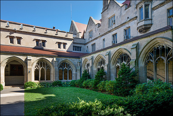 409b—Ida Noyes Hall