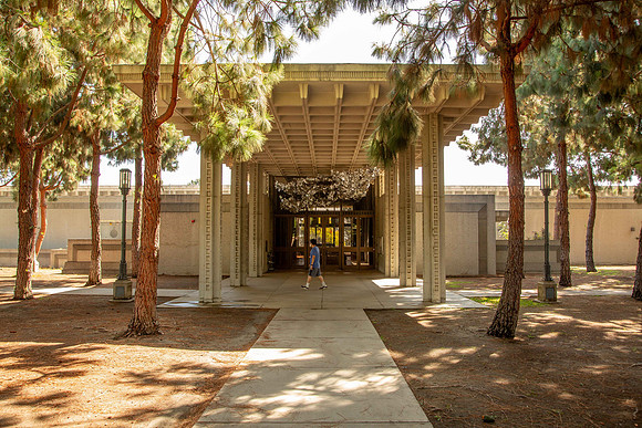 Civic Center Administration Building, Marin County, CA (1957-62, 1964-69)