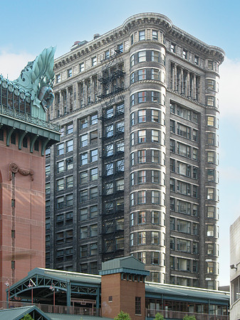 204—Old Colony Building