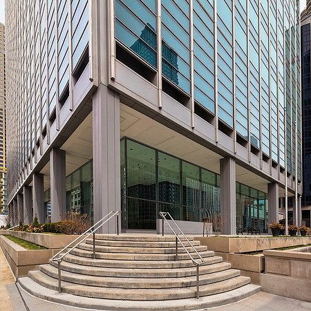 210d—321 North Clark (Quaker Tower)