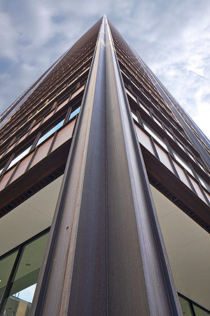 223d—Richard J. Daley Center