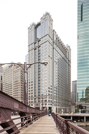 231—225 West Wacker Drive