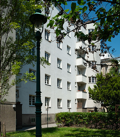 Residential building in 1930s 'Red Vienna' (14 of 44)
