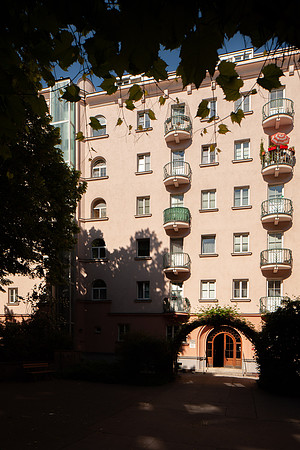 Residential building in 1930s 'Red Vienna' (42 of 44)