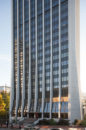 Wells Fargo Center (formerly First National Bank) Portland, OR(Charles Luckman & Associates, 1972) (4)