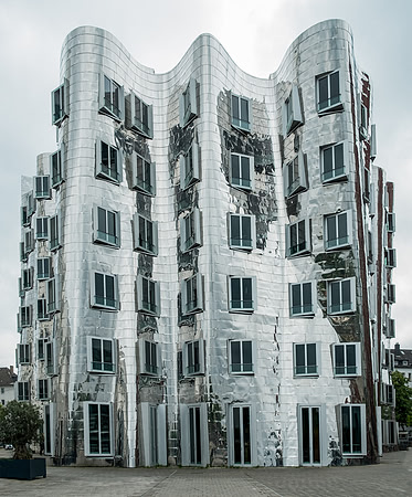 Neuer Zollhof (3)