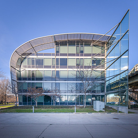 Rowe (f. State Street) Village, IIT, Chicago, IL (Helmut Jahn, 2003) (2)