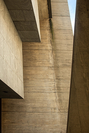 The Breuer Building, New York (Marcel Breuer, 1966) (1)