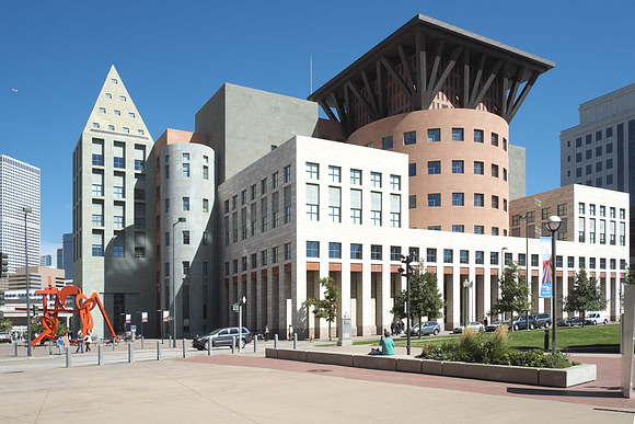 Denver Central Library (Michael Graves, 1996) (1)