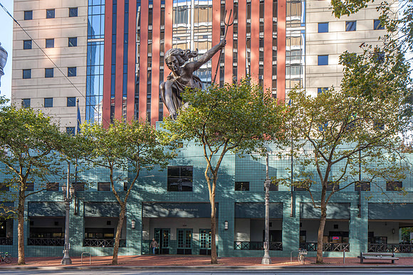 Portland Building, Portland OR (Michael Graves, 1982) (2)