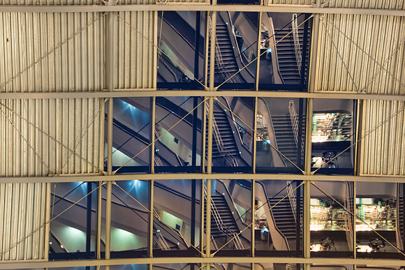(Norman Foster + Partners, (24)