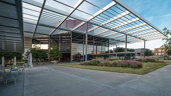 Winspear Opera House, Dallas, TX (Norman Foster + Partners, 2009)