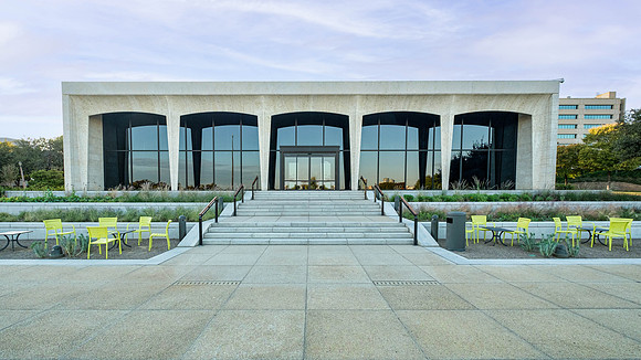 Amon Carter Museum of American Art, Fort Worth, TX (Philip Johnson, 1968-71)