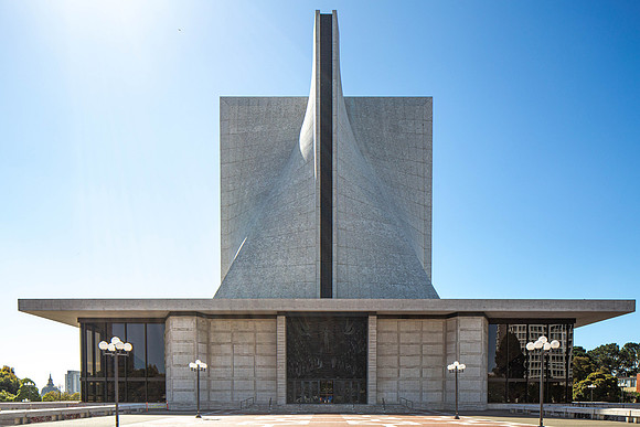 Cathedral of St. Mary of the Assumption, San Francisco Pier Luigi Nervi and Pietro Belluschi, 1971)
