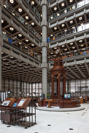Lloyds Building, Lime Street, London (Richard Rogers Partnership, 1986) (4)