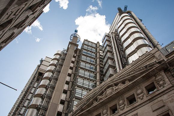Lloyds Building, Lime Street, London (Richard Rogers Partnership, 1986) (5)