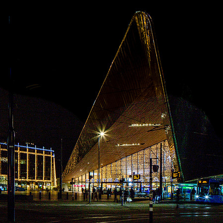 Rotterdam Central Station (Team CS [Bentham Crouwel, MVSA and West 8], 2014)