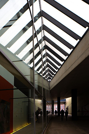Kunsthal, Rotterdam (Rem Koolhaus, OMA,  (4)