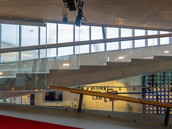 Kunsthal, Rotterdam (Rem Koolhaus, OMA,  (11)