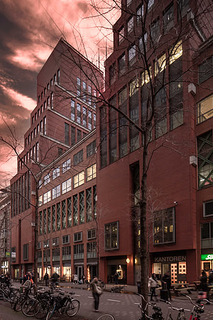 Castalia  Office Building, Den Haag (Michael Graves, 1998)