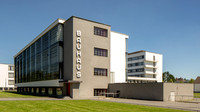 Bauhaus Dessau (Walter Gropius, 1925-28) (1)