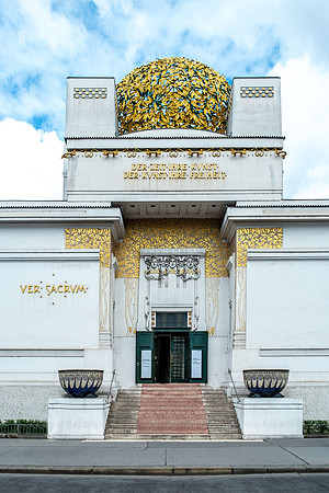 Secession Building, Vienna (Joseph Maria Olbrich, 1898)(1).jpg