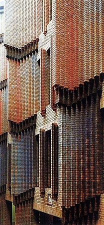 Anzeiger-Hochhaus, Hannover, Germany (Fritz Hoeger, 1927-28)