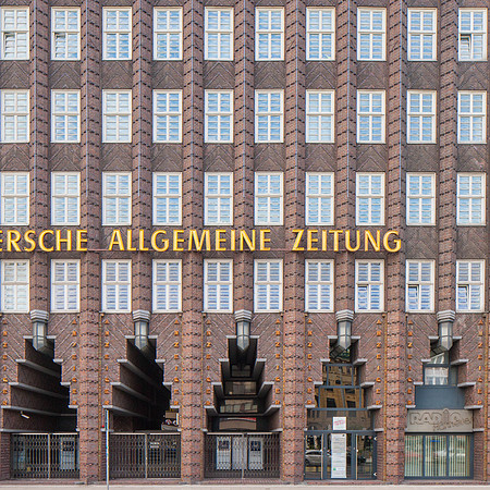 Anzeiger-Hochhaus, Hannover, Germany (Fritz Hoeger, 1927-28)