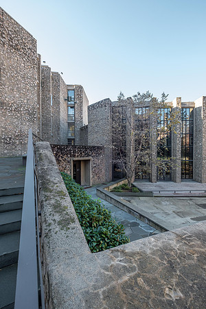 Morse College, Yale University, (Eero Saarinen, 1961)_