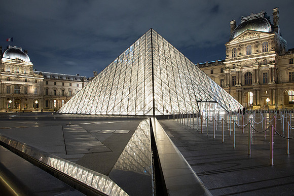 Louvre pyramid-I.M. Pei (1989) (7 of 7)