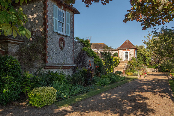 The Hoo, Willingdon-Edwin Lutyens (1902)